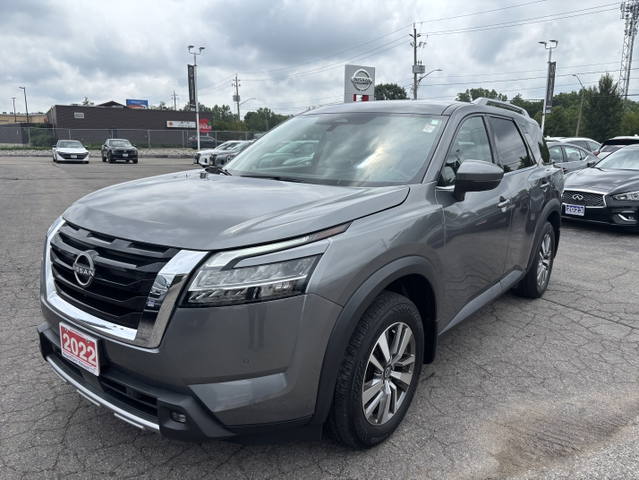 2022 Nissan Pathfinder SL