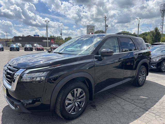 2024 Nissan Pathfinder SV