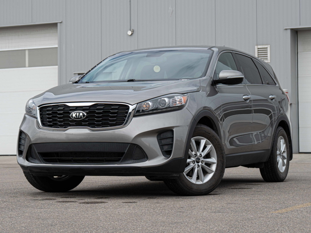 Gray (GRAPHITE METALLIC) 2019 Kia Sorento LX FWD SUV / Crossover Front-Wheel Drive Automatic
