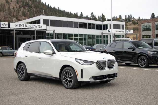 Alpine White Non-Metallic 2026 BMW X3 SUV / Crossover All-Wheel Drive Automatic