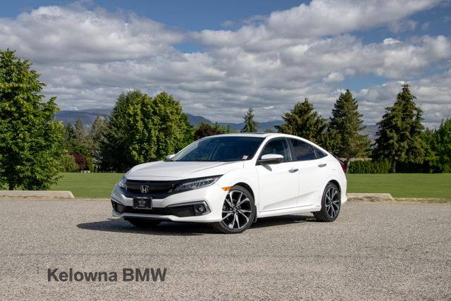 PLATINUM WHITE PEARL 2019 Honda Civic Touring FWD Sedan Front-Wheel Drive Automatic