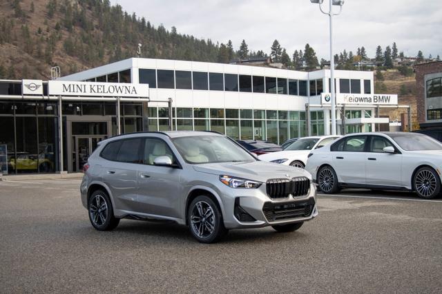Space Silver Metallic 2027 BMW X1 SUV / Crossover All-Wheel Drive Automatic
