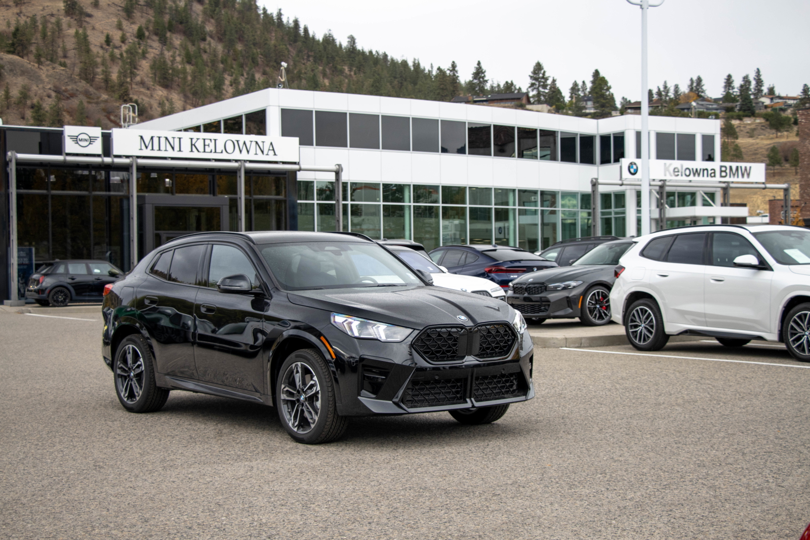 Black Sapphire Metallic 2027 BMW X2 SUV / Crossover All-Wheel Drive Automatic