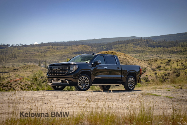 2025 GMC Sierra 1500 Denali Ultimate Crew Cab 4WD