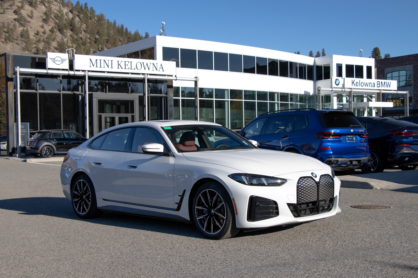 Alpine White Non-Metallic 2026 BMW i4 Sedan All-Wheel Drive Automatic