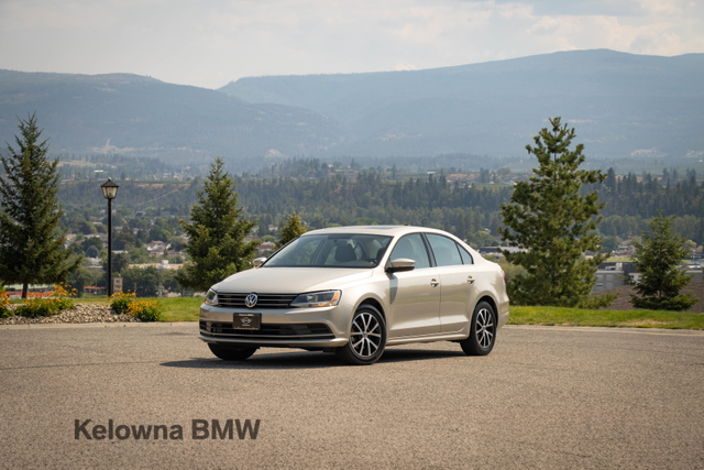 MOONROCK SILVER METALLIC 2015 Volkswagen Jetta Sedan Automatic
