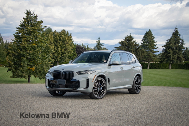 2025 BMW X5 xDrive40i AWD