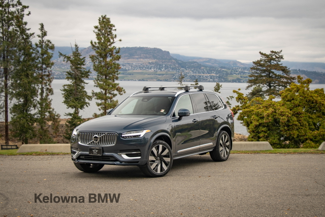 2025 Volvo XC90 Recharge T8 Ultra Bright Theme AWD