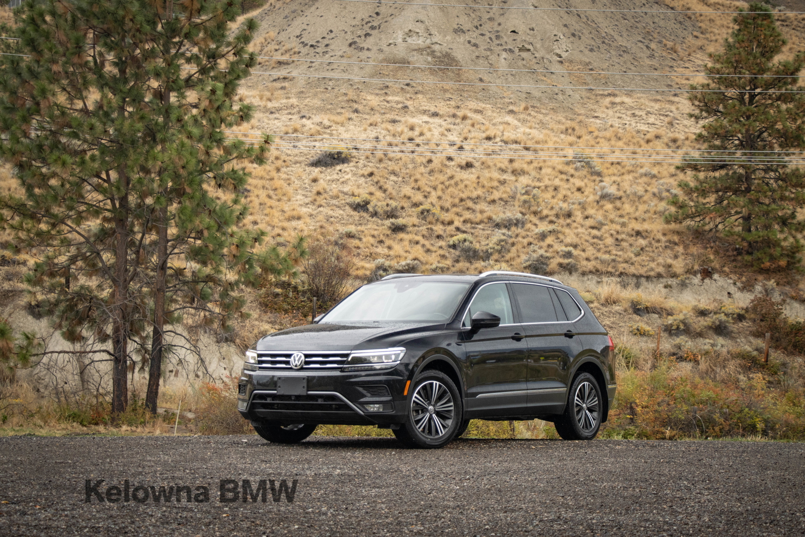 DEEP BLACK PEARL 2018 Volkswagen Tiguan SUV / Crossover  Automatic
