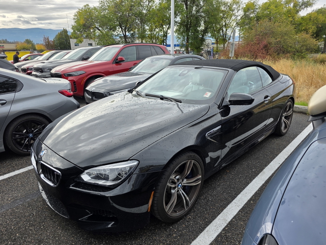 BLACK SAPPHIRE METALLIC 2013 BMW M6 Convertible Rear-Wheel Drive Automatic