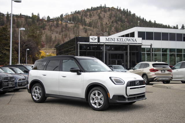 Nanuq White Metallic 2027 MINI Countryman SUV / Crossover All-Wheel Drive Automatic